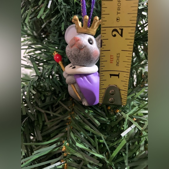 4 for $20 Royal Treatment Hallmark Associate Gift King Mouse Keepsake Ornament - Picture 12 of 13